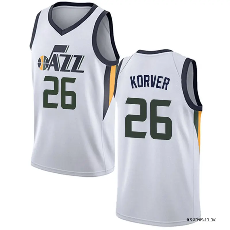 kyle korver jersey number